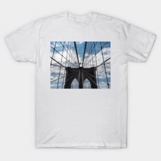 The iconic Brooklyn Bridge! T-Shirt